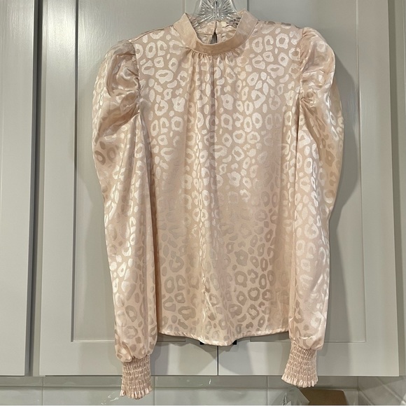 Puff Sleeve Leopard Print Blouse - Picture 1 of 6